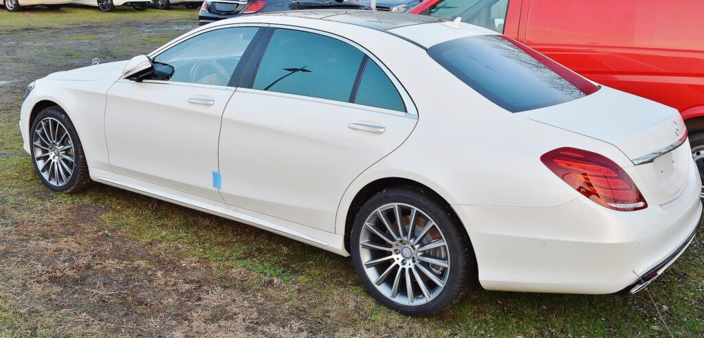 Lagerfinanzierung für Autohaus und Kfz-Händler – Die clevere Alternative zum Bankdarlehen